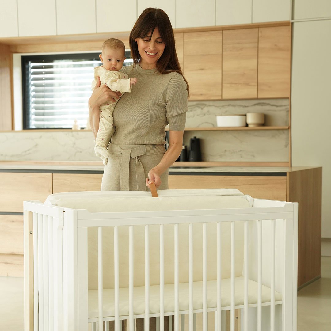 MoveMi® Babybett + Laufstall (inkl. Umbaumset in ein Beistellbett) - little something