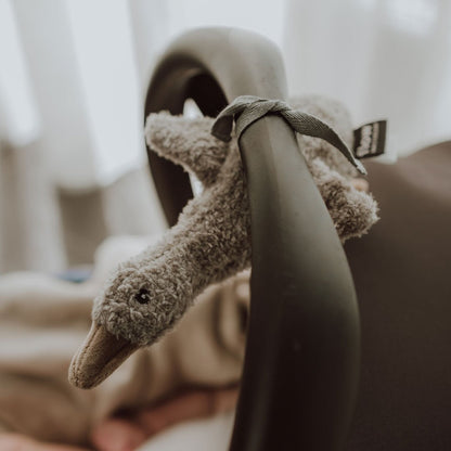 Einschlafhilfe &amp; Kuscheltier Gans inkl. Soundbox "Liva Comforter on the go" - Grau - little something