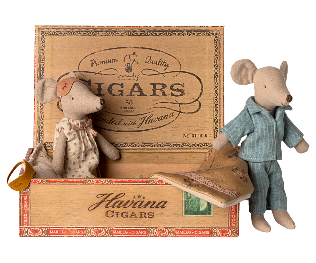 Mama &amp; Papa Mäuse in Zigarrenkiste - little something