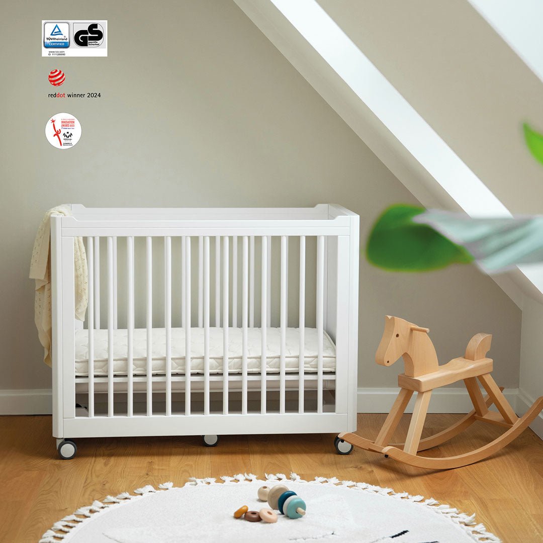 MoveMi® Babybett + Laufstall (inkl. Umbaumset in ein Beistellbett) - little something
