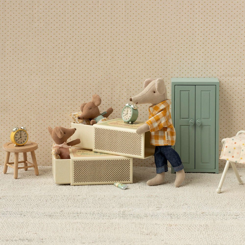 Schläfrige Babymaus in Matchbox - Blau - little something