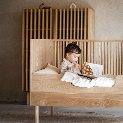 Babybett Hai No Ki - Natural Ash 140x70cm (inkl. Umbaumöglichkeit in ein Kinderbett 140x70cm) - little something