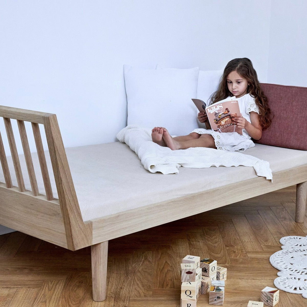 Bett Eli Junior inkl. Kopf- und Fußteil 160cm - little something